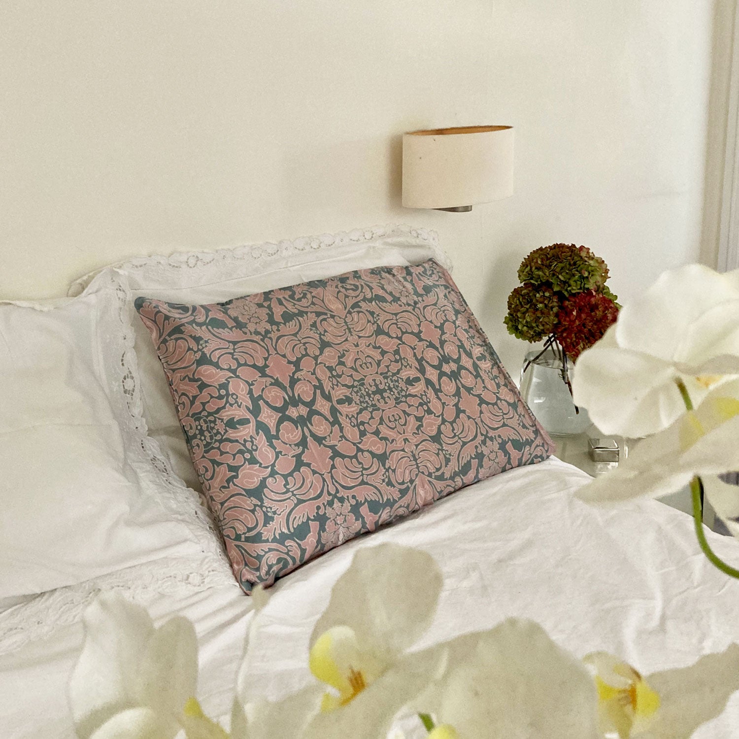 Experience the Ultimate Beauty Sleep with Silk Pillowcases – Long ...